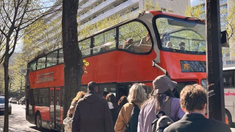 EIFFEL TOWER 3RD FLOOR + CRUISE + PARIS CITY TOUR