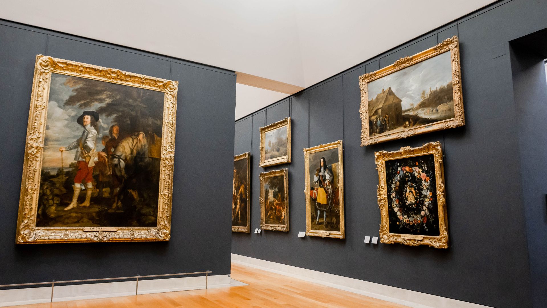 GUIDED VISIT OF THE LOUVRE MUSEUM