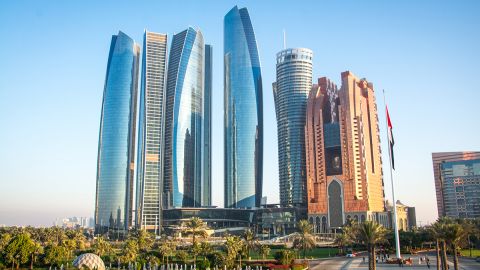 Highlights of Abu Dhabi Tour (1-6pax) Other Languages ON REQUEST