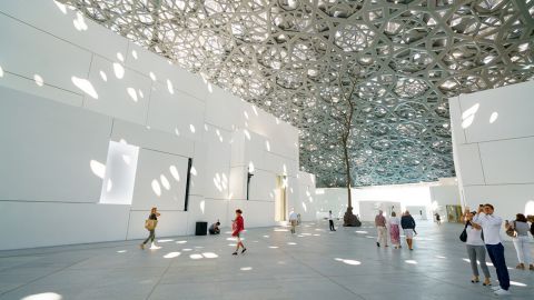 Abu Dhabi Attractions Tour incl Louvre (Shared) - English Language