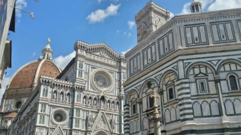 Inside Florence Duomo: monolingual Guided Visit with direct access & monuments mobile-guide