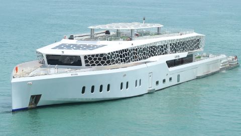 Lotus Mega Yacht - Shared Dinner Cruise 