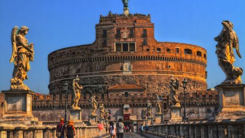 A day in Rome: Round trip train ticket from Milan to Rome & Rome Hop On Hop Off Tour