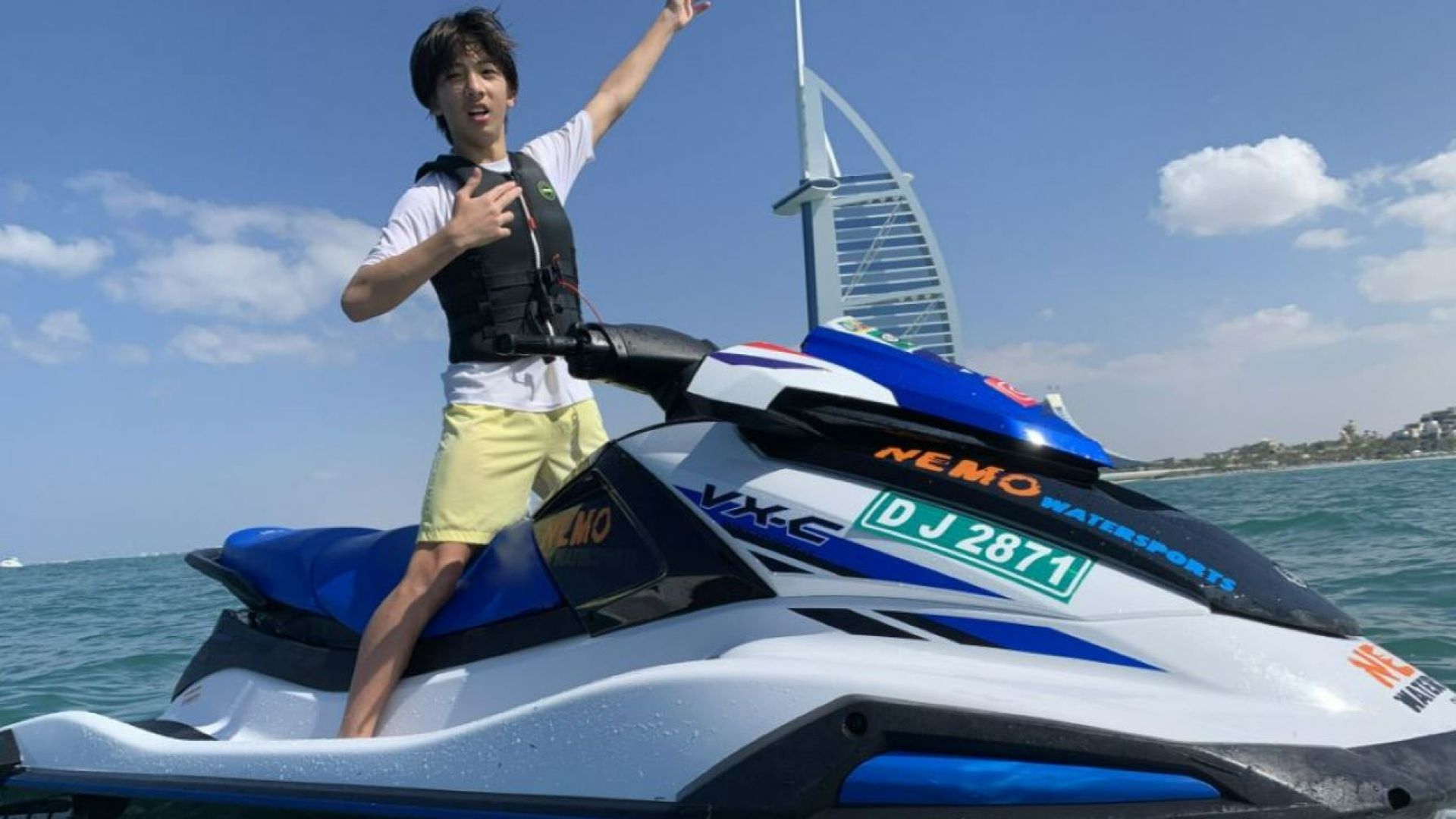 60 Mins Iconic Burj Al Arab and Atlantis Tour on Jet Ski 