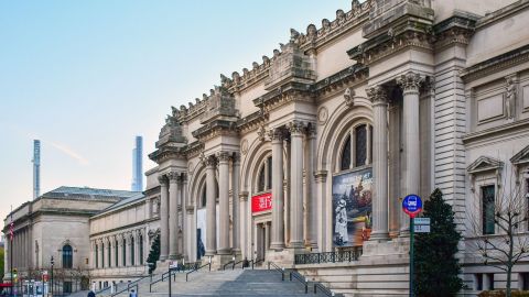 NYC: Metropolitan Museum of Art Shared Guided Small Group Tour – English
