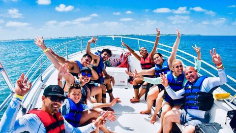 Key West Day Trip from Miami  Day Trip + Glass Bottom Boat Cruise