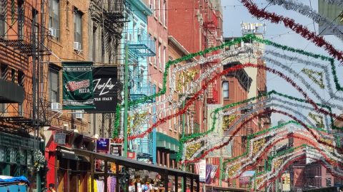 Mobsters Ghosts and Crime Walking Tour of NYC Mafia Legends 