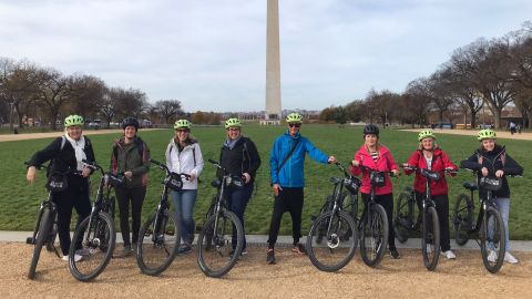 Monuments and Memorials Bike Tour