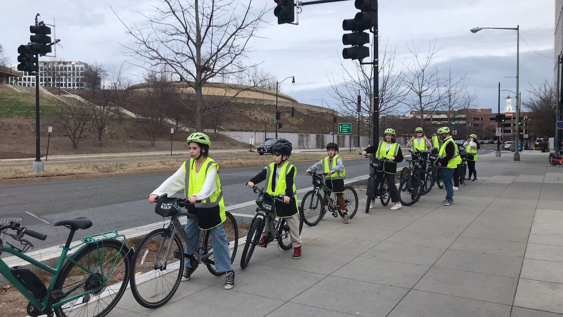 Monuments and Memorials Bike Tour