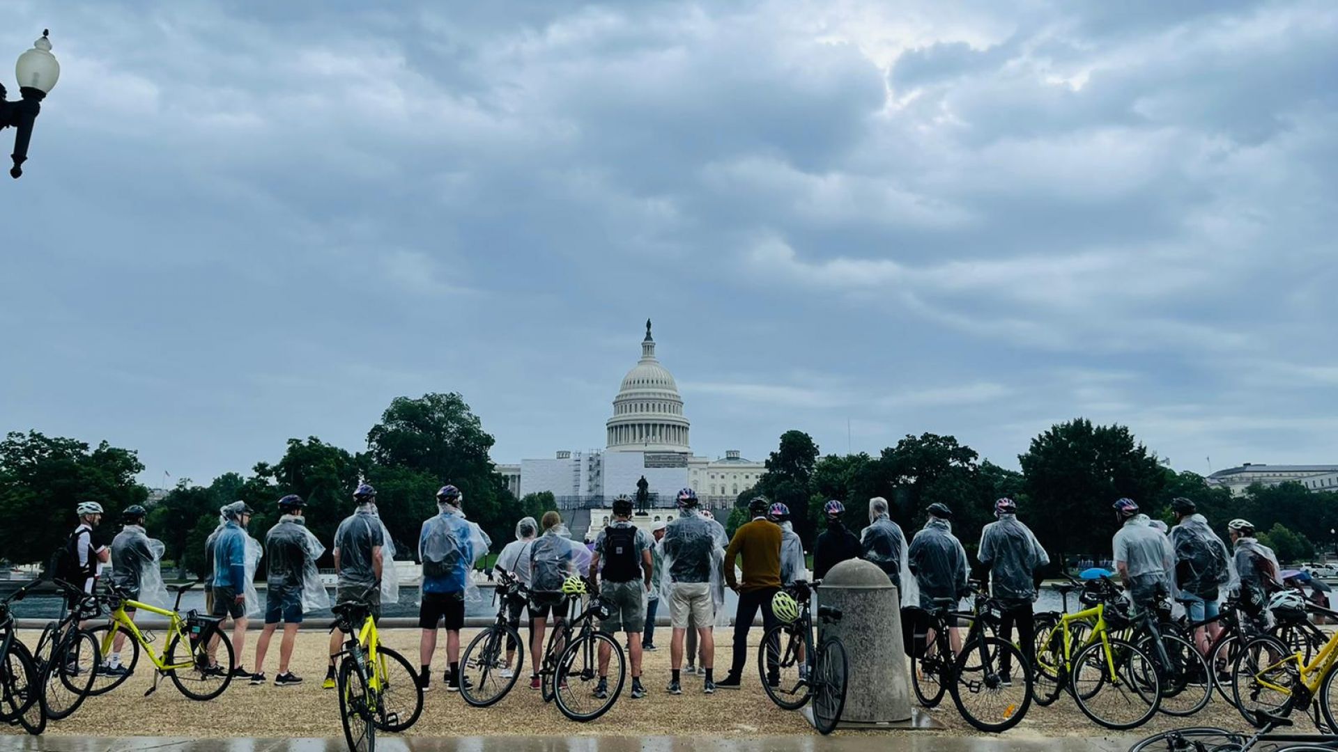 Monuments at Night Bike Tour