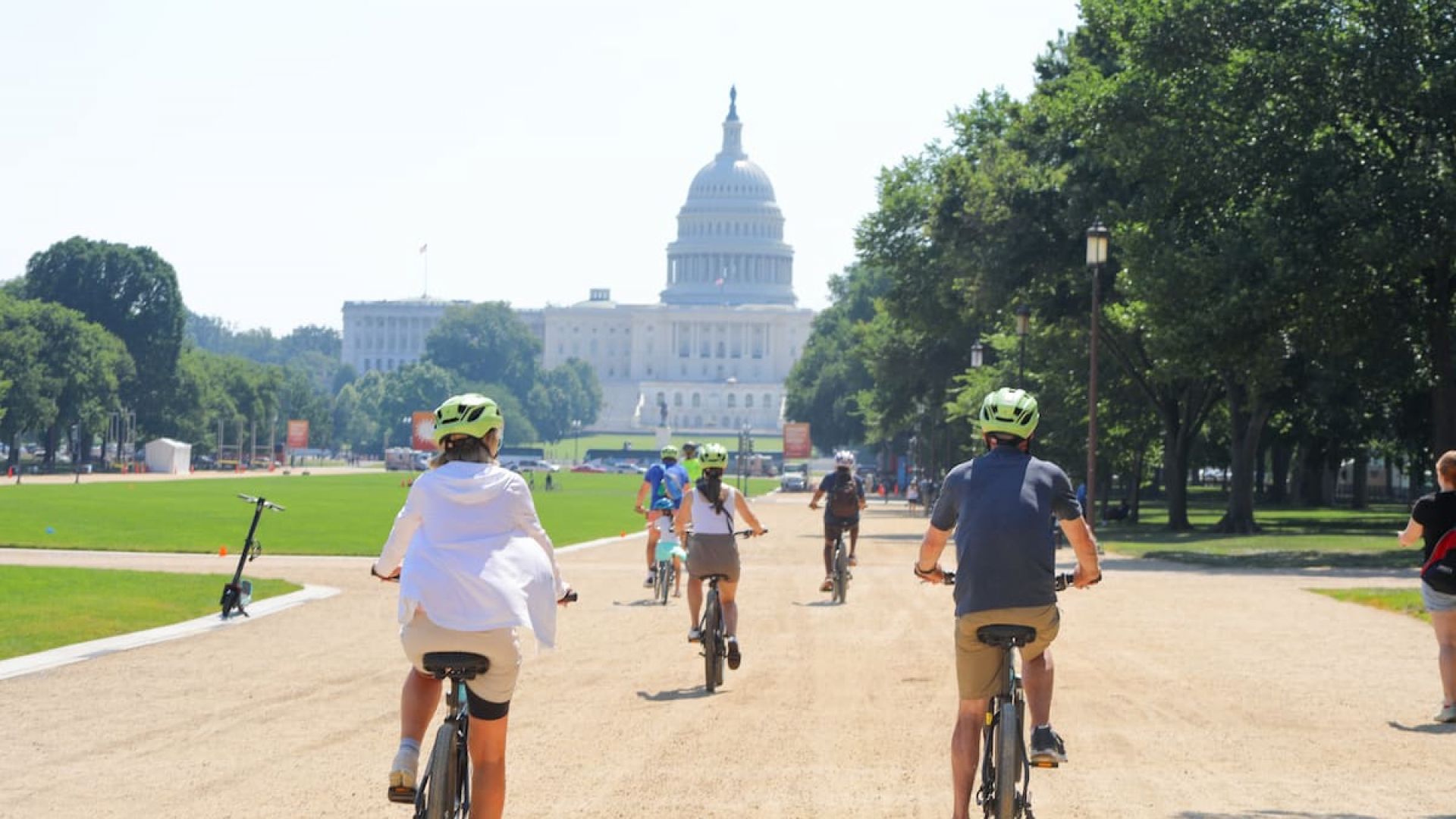 Monuments and Memorials Bike Tour