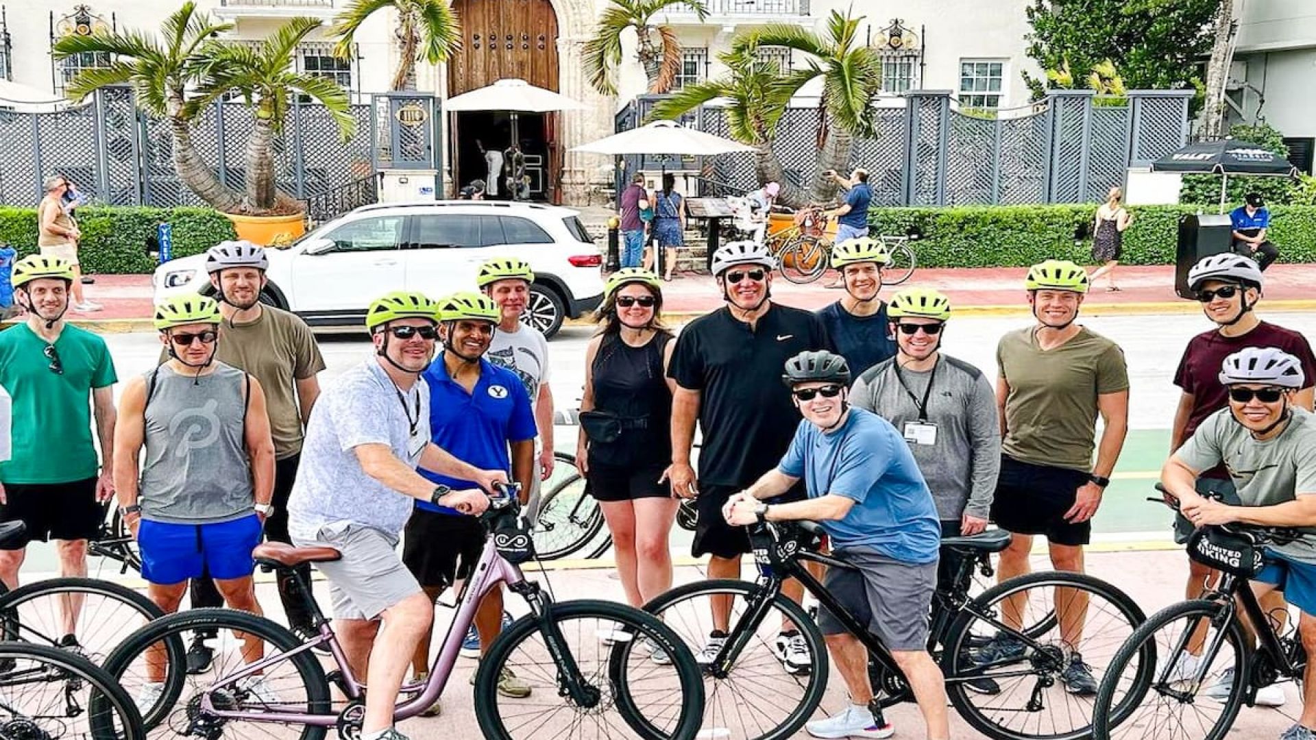 Miami Beach Highlights Bike Tour- English 2hrs