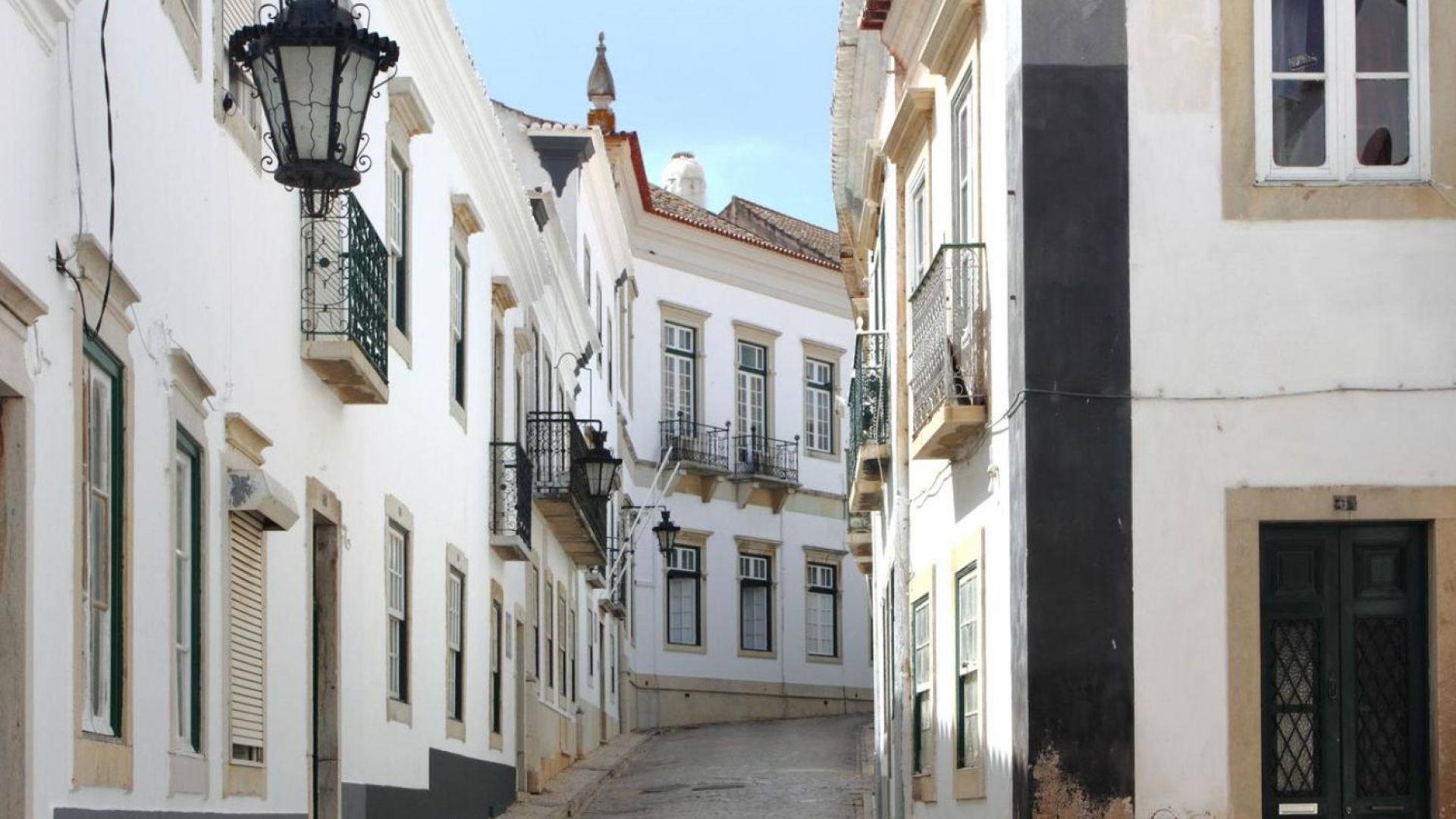 Best of The East from Praia da Luz-Faro