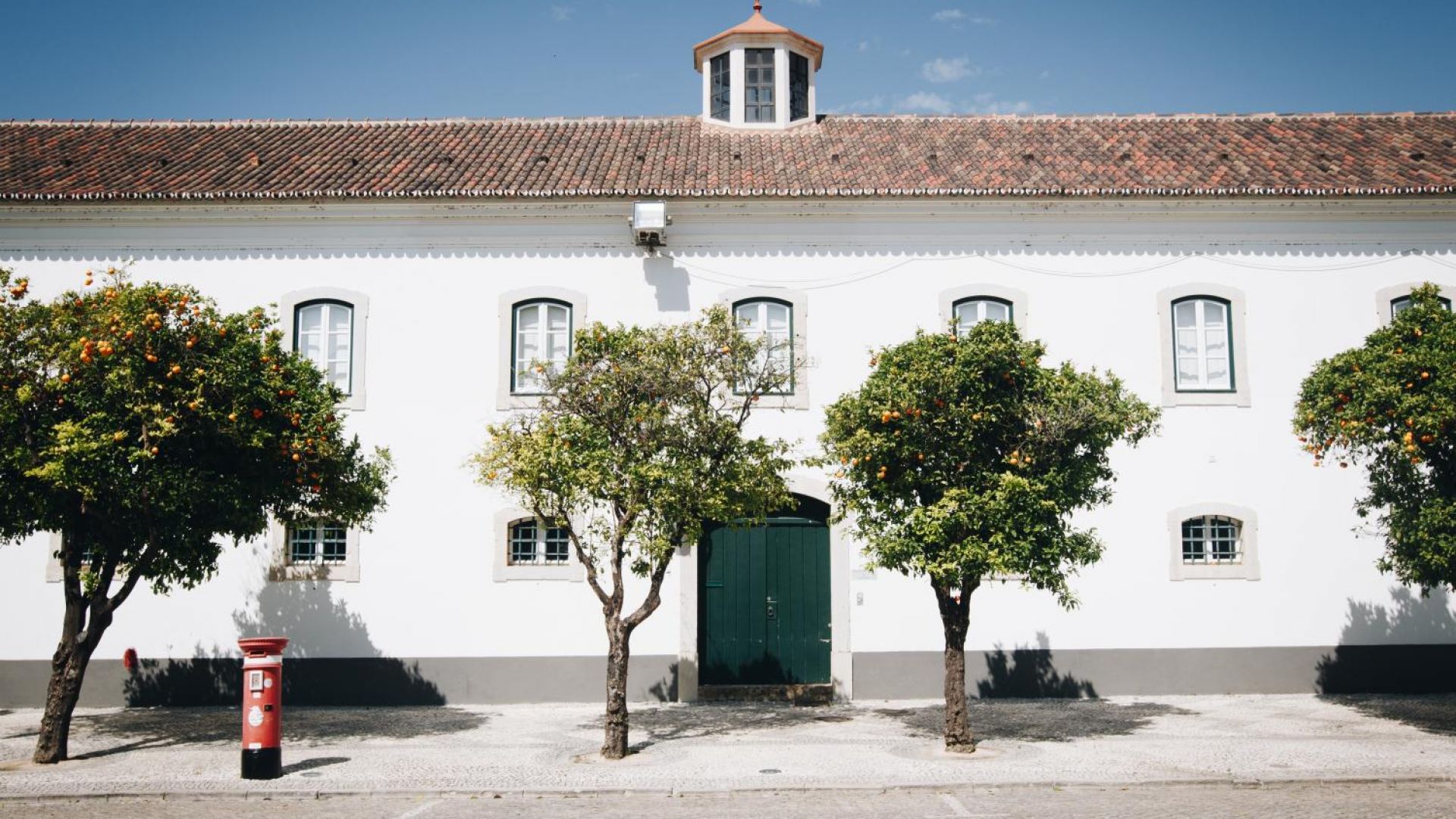 Best of The East from Praia da Luz-Faro