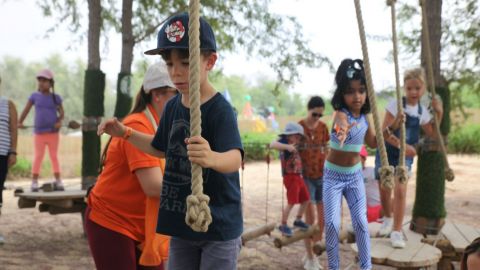 Discovery Play Area (Height 1.05m – 1.29m tall)