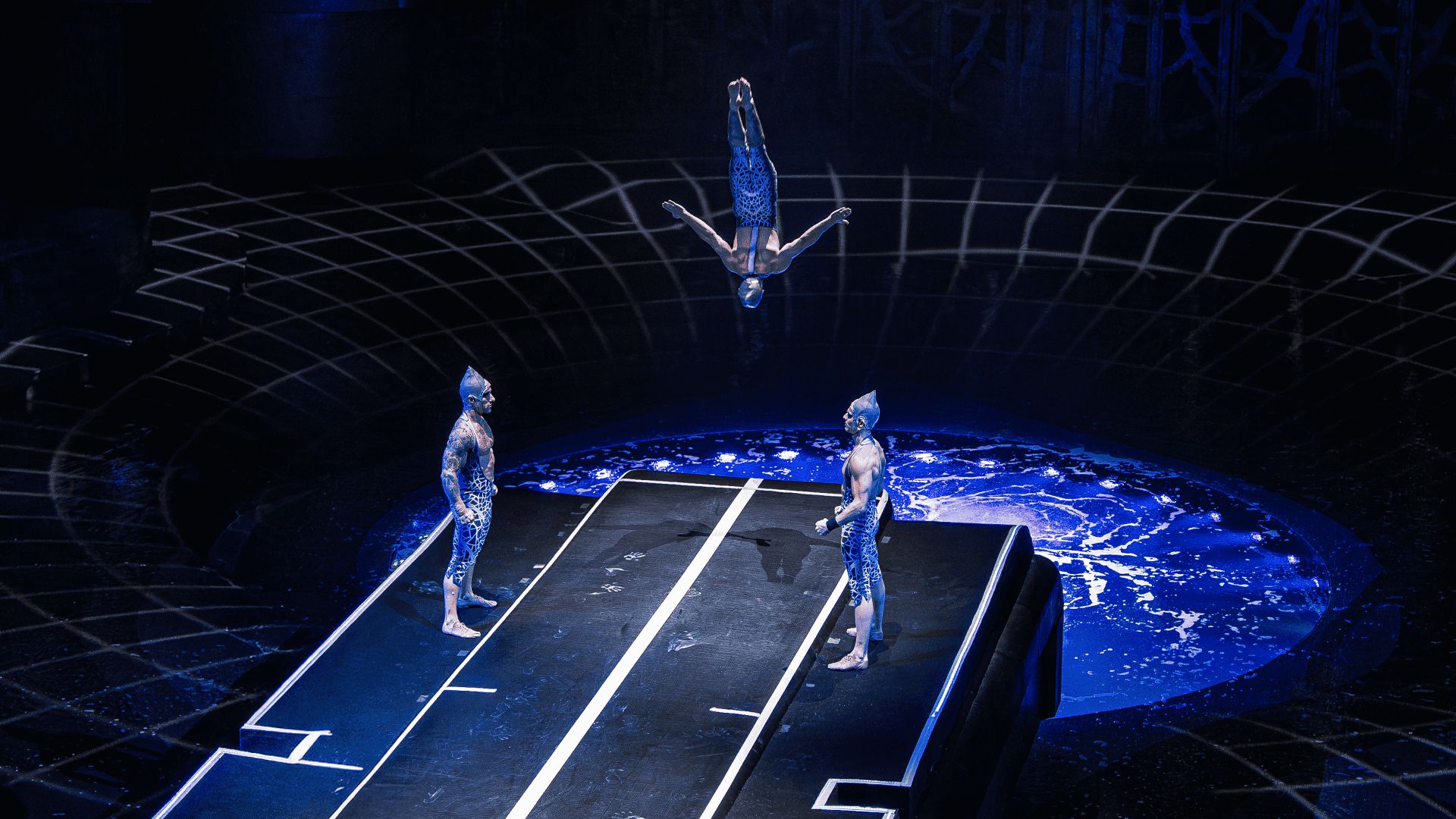 La Perle by Dragone - Book Now