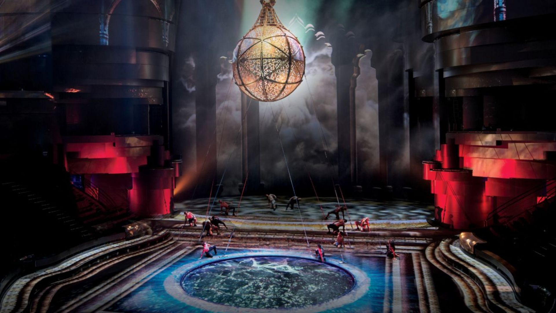La Perle by Dragone