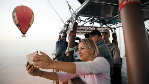 Premium Hot Air Balloon Experience with Michelin Breakfast-Ultimate Private Experience for 5-6 PAX