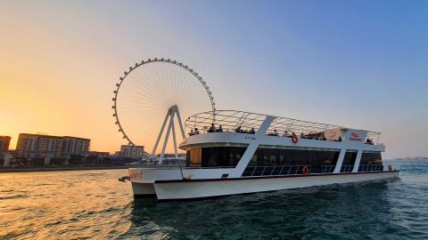 Xclusive Yachts - 90-Minute Dubai Marina Sunset Cruise with Live Music and Dinner