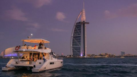 Luxurious Sunset Yacht Tour with Barbeque – Shared