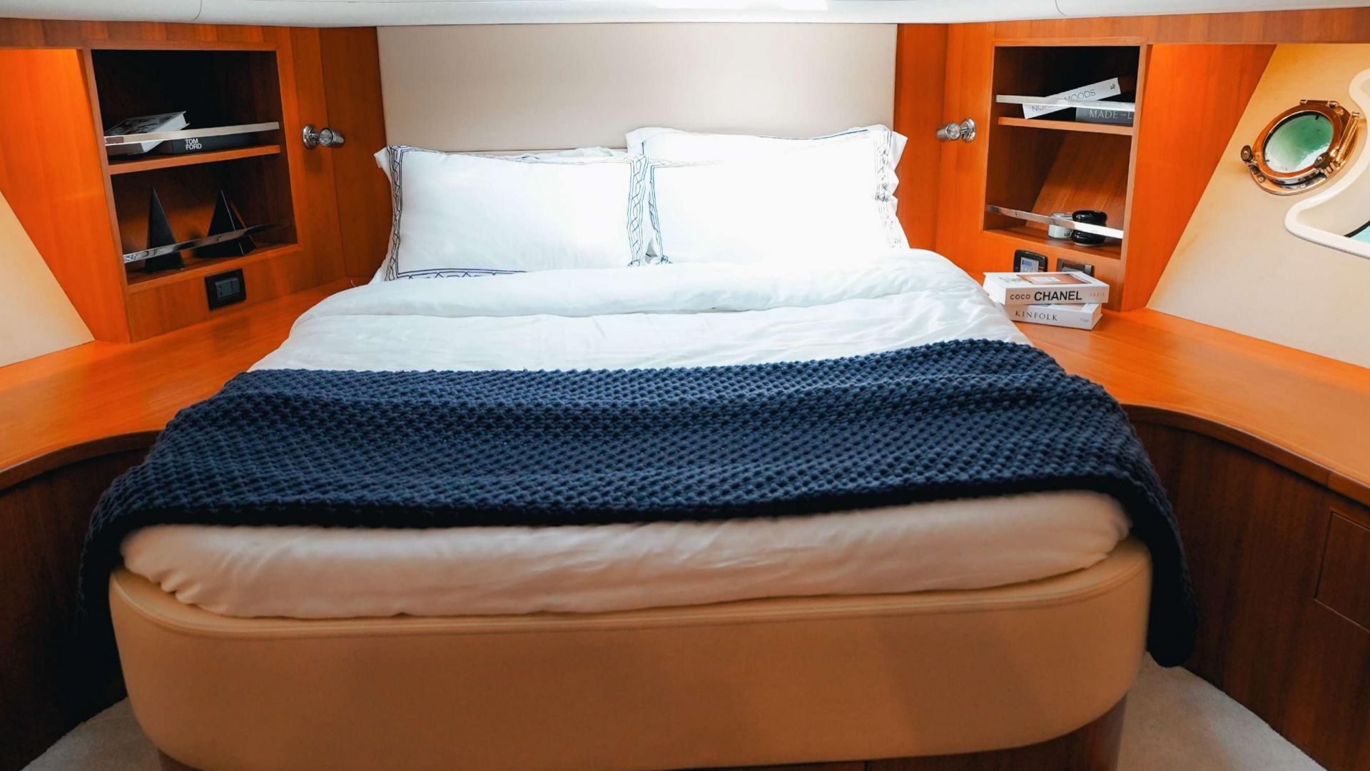Dubai Marina Twilight Yacht Tour with Live BBQ - 2 Hours