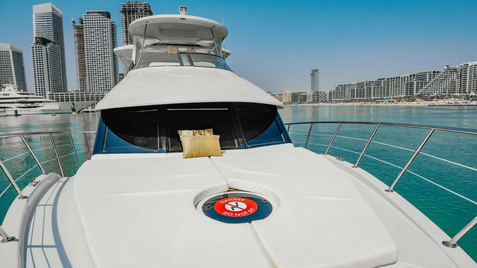 Private Yacht Tour for 30 Guests with BBQ & Premium Drinks – 3H + 1H Free Until 30 Sep 2026