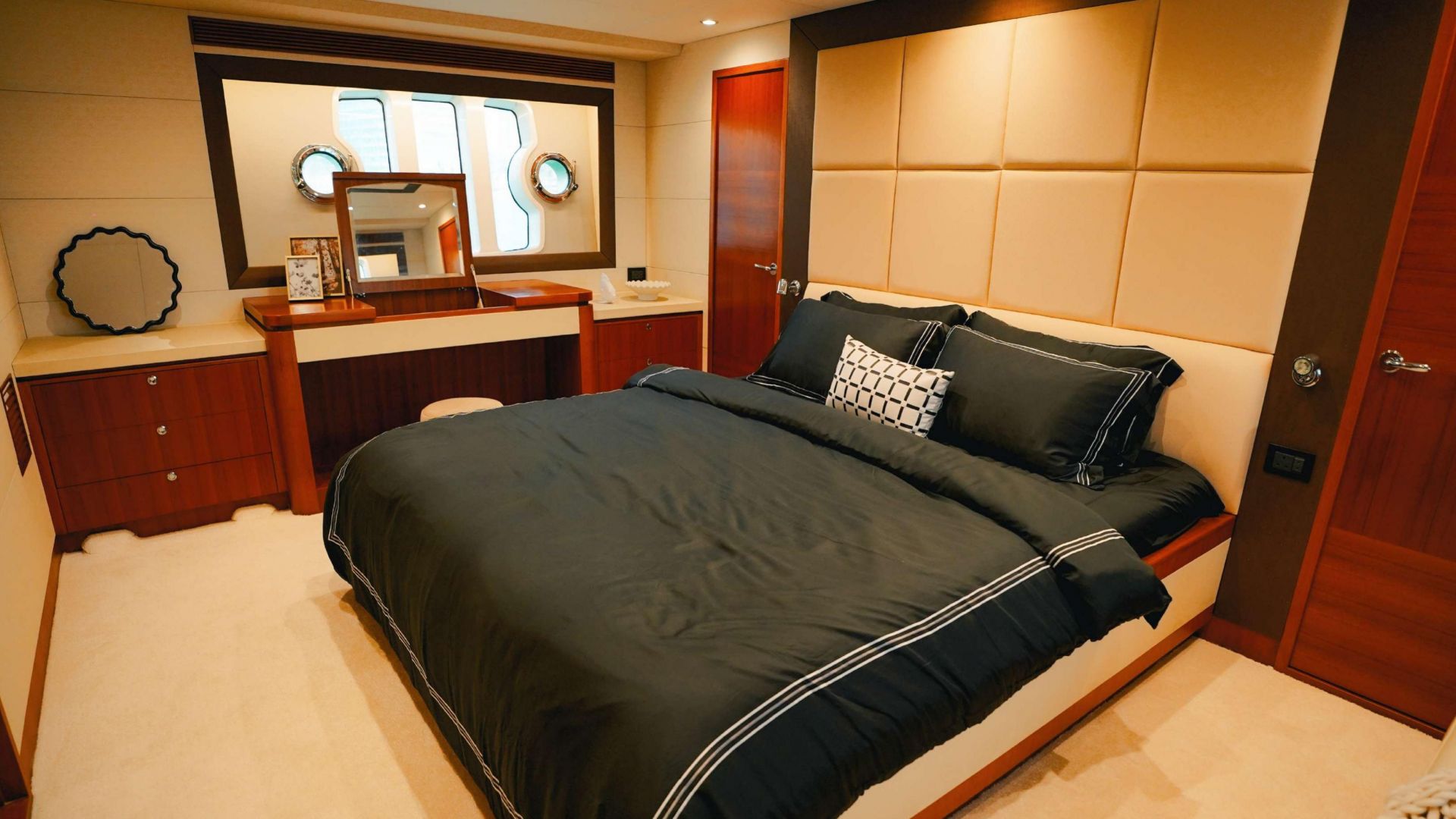 Dubai Marina -  Late Riser Sharing Yacht Tour - 2 Hours