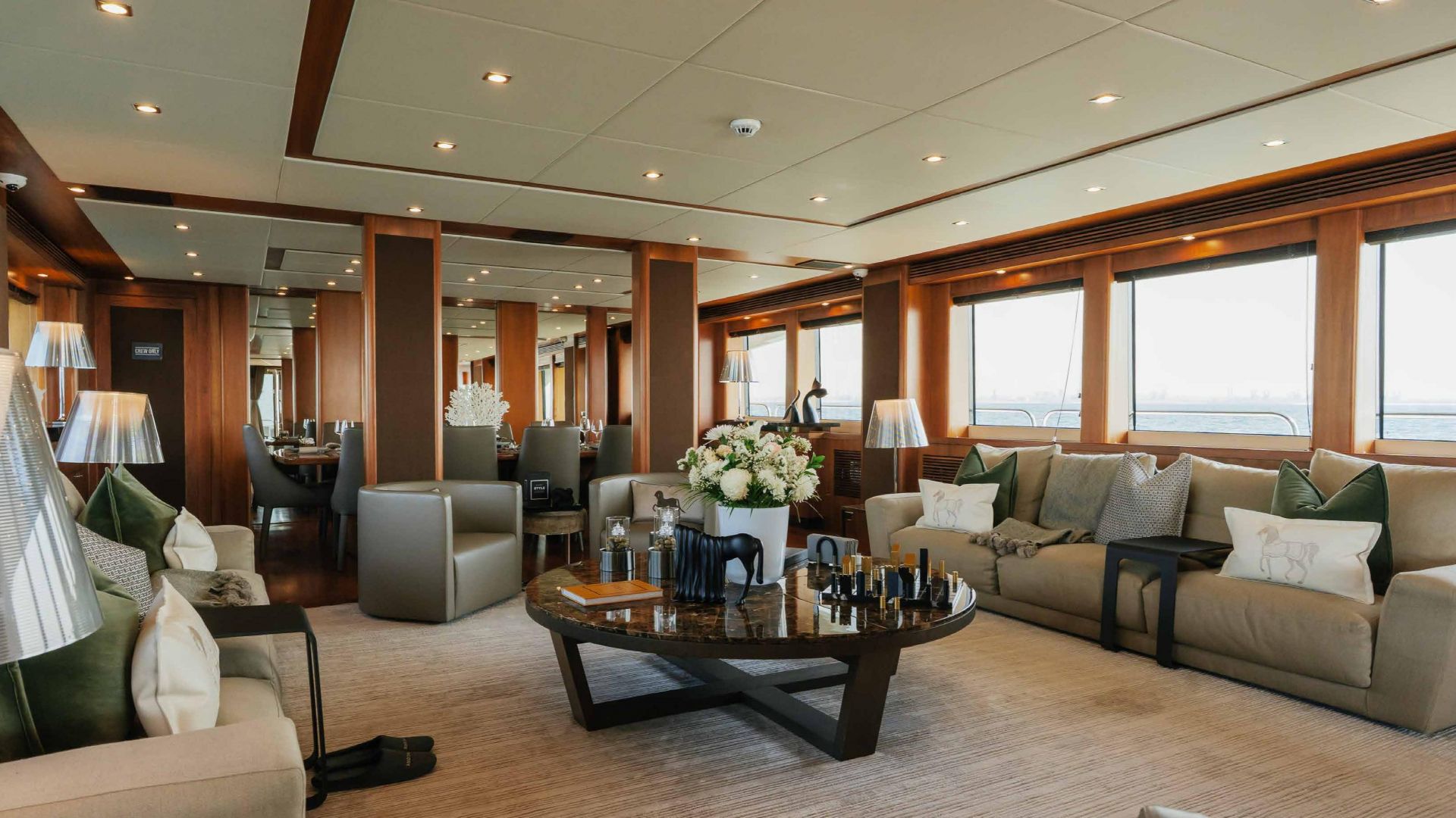 Sunseeker Superyacht Experience : VIP Dinner, Premium Drinks & Live Music