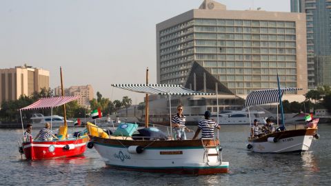 Cha cha boats - PRIVATE DUBAI SKYLINE EXPERIENCE TOUR - 60 minutes up to 10 guests