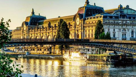 Bike Paris treasures/Family tour