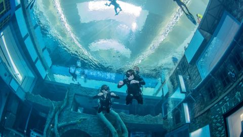 Deep Dive Dubai - Premium Discover Scuba Dive - up to 12 Metres