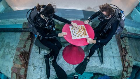 Deep Dive Dubai - Discover Scuba Dive - up to 12 Metres