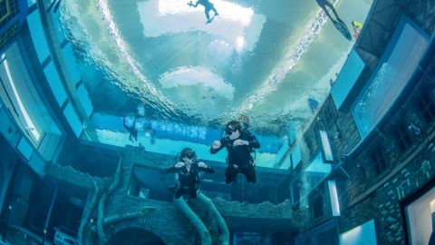 Platinum Guided Scuba Dive (Up to 30m) – For Certified Divers