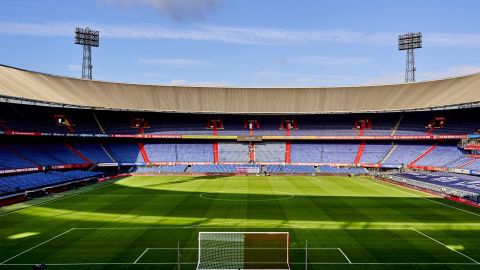 Dutch Stadium Tour - Tripper