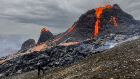 Volcanic Wonders of Reykjanes Geopark with transfers