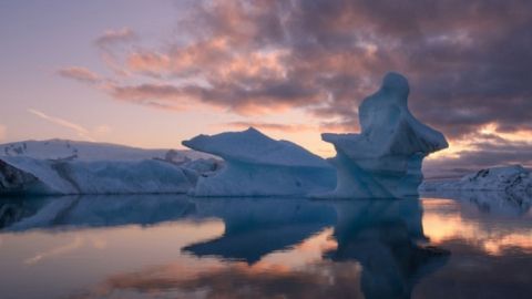 Jökulsárlón Glacial Lagoon & Diamond Beach Day Trip from Reykjavik without Transfers 