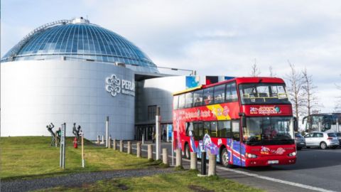 Golden Circle & City Sightseeing - Hop On Hop Off with transfers