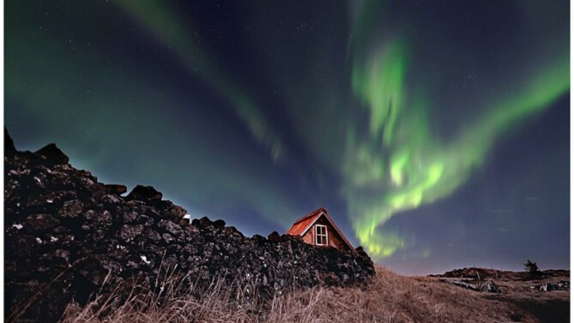 Small Group Northern Lights Tour (with Hotel Pick Up)