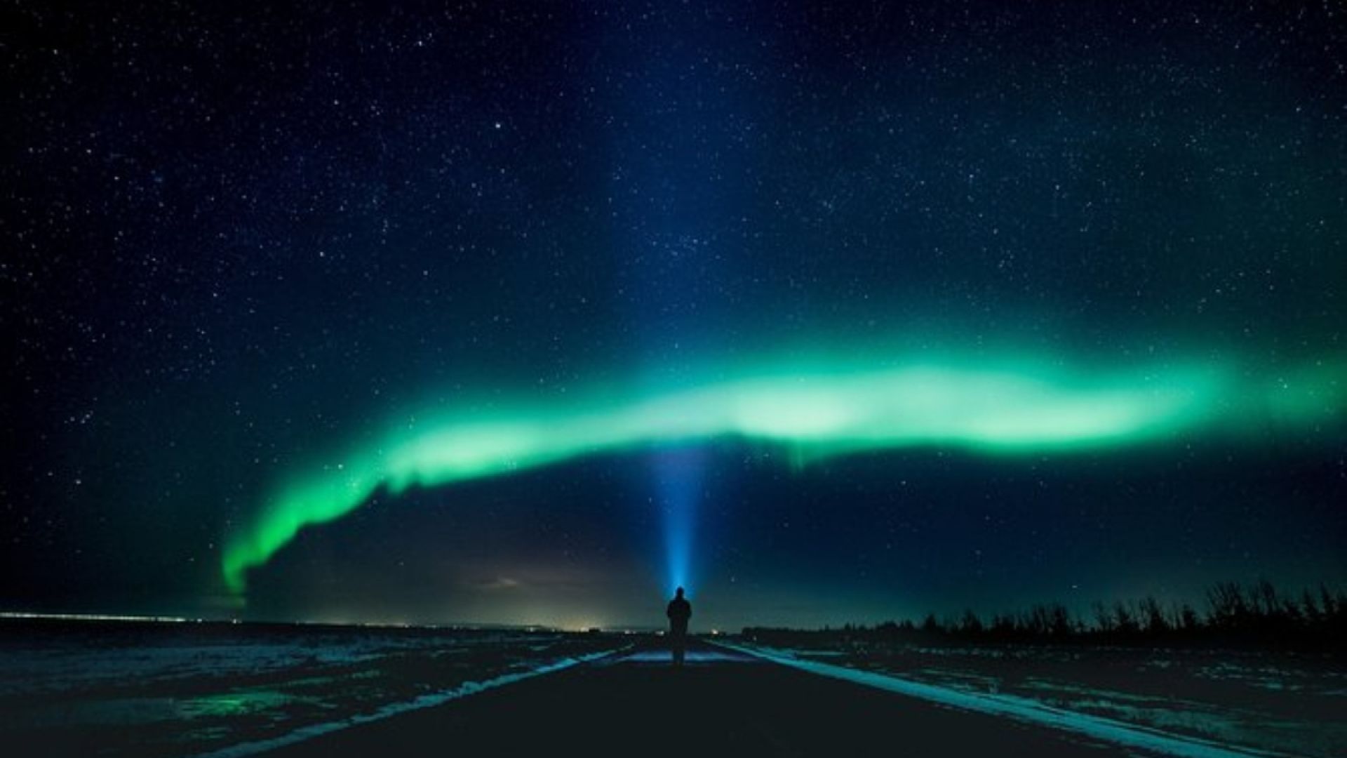 Small Group Northern Lights Tour (with Hotel Pick Up)