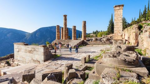 Delphi One Day Trip from Athens with Lunch