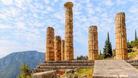Small Group Delphi One Day Guided Tour
