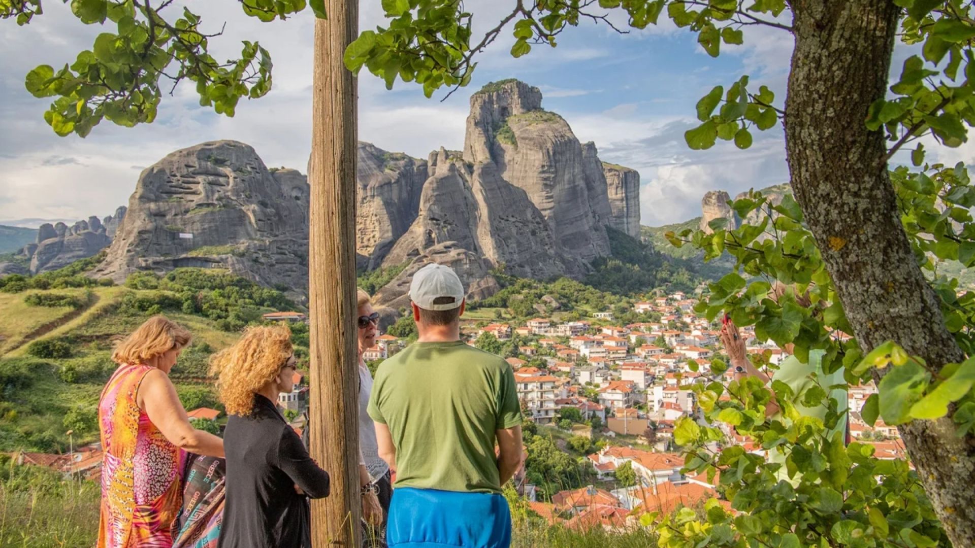 Meteora Day Trip by Bus with Optional Lunch