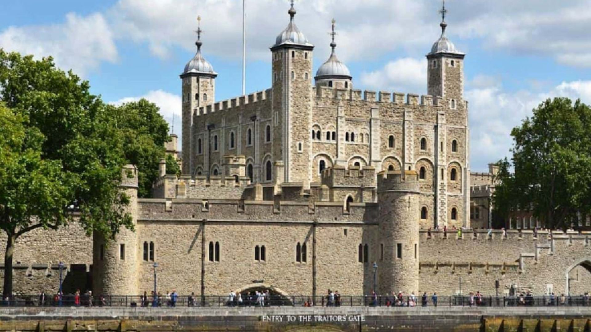 Best of Royal London, including Tower of London guided tour and Royal Westminster Walk 