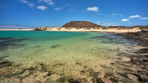 Freebird Lobos Catamaran Tour - From Corralejo