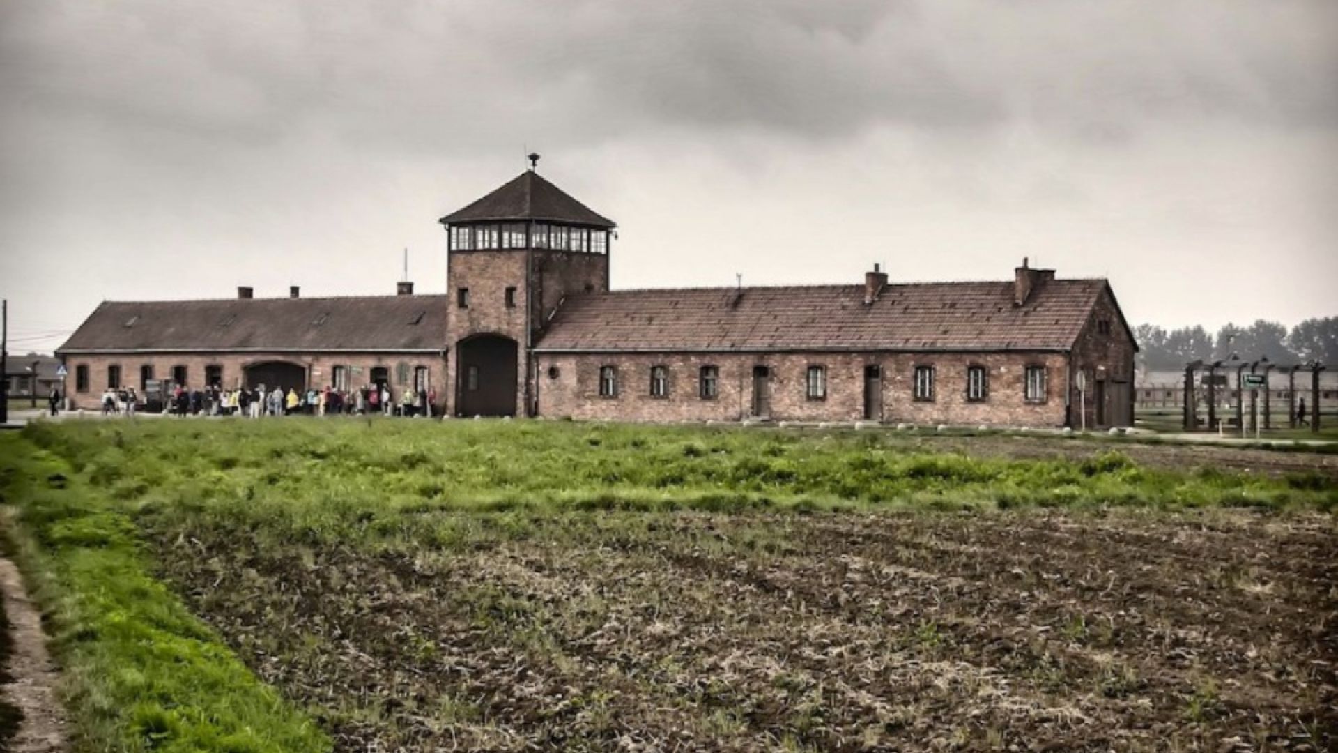 Auschwitz-Birkenau Guided Tour from Meeting Point