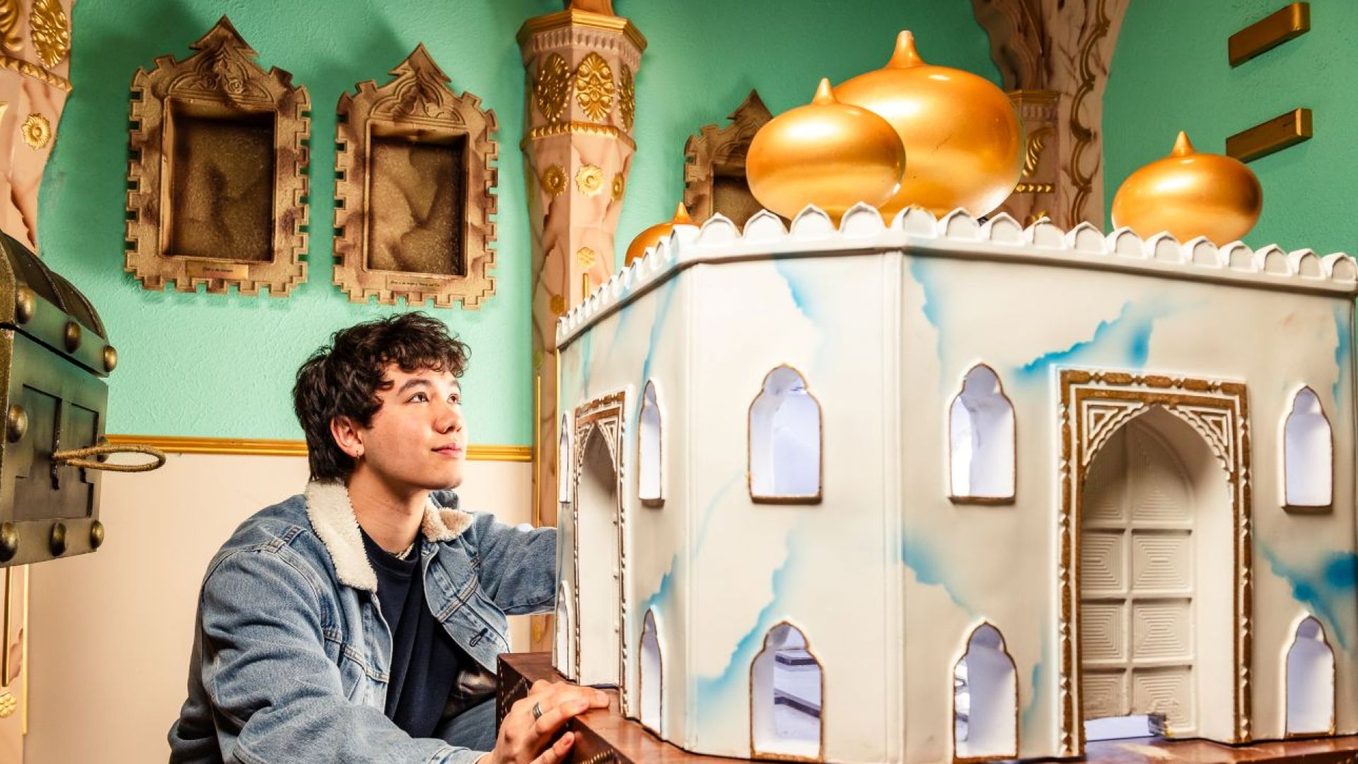Aladdin & The Magic Vault Escape Room