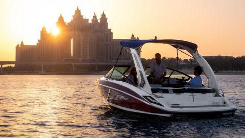 60 Mins Private Speedboat Tour (up to 8 guests)