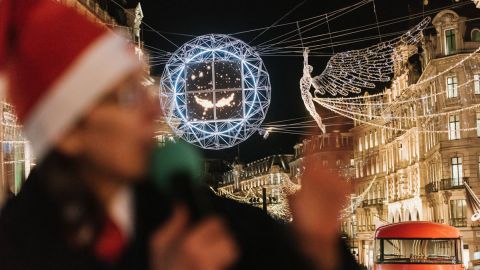 London Christmas Lights Sightseeing Bus Tour for Two Adults and Two Children