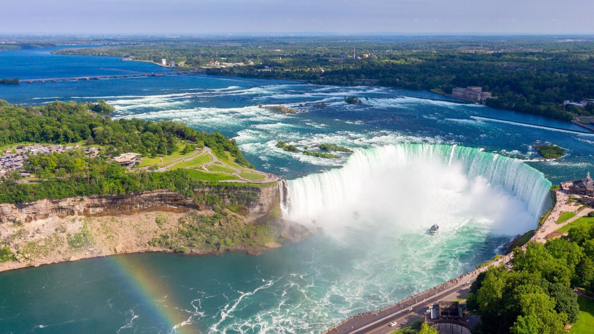 From Toronto: Niagara Falls Highlights Tour & Journey Behind the Falls