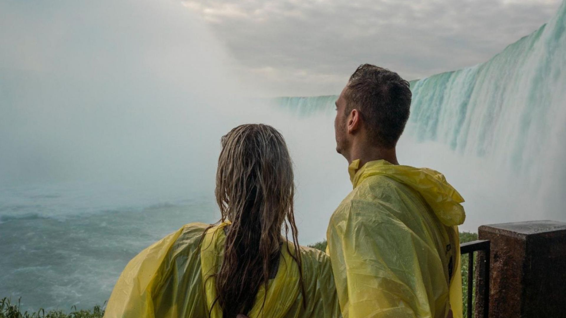 Toronto–Niagara Falls Evening Tour